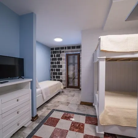 Boutique Hotel *
