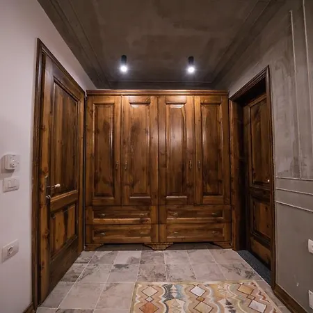 Boutique * Κορυτσά